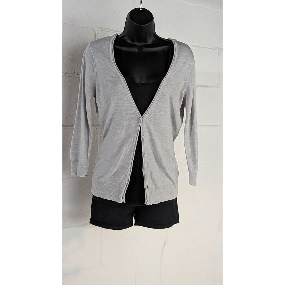 New York & Company Gray Cardigan Sweater Long Sleeve Lightweight Knit Top Medium